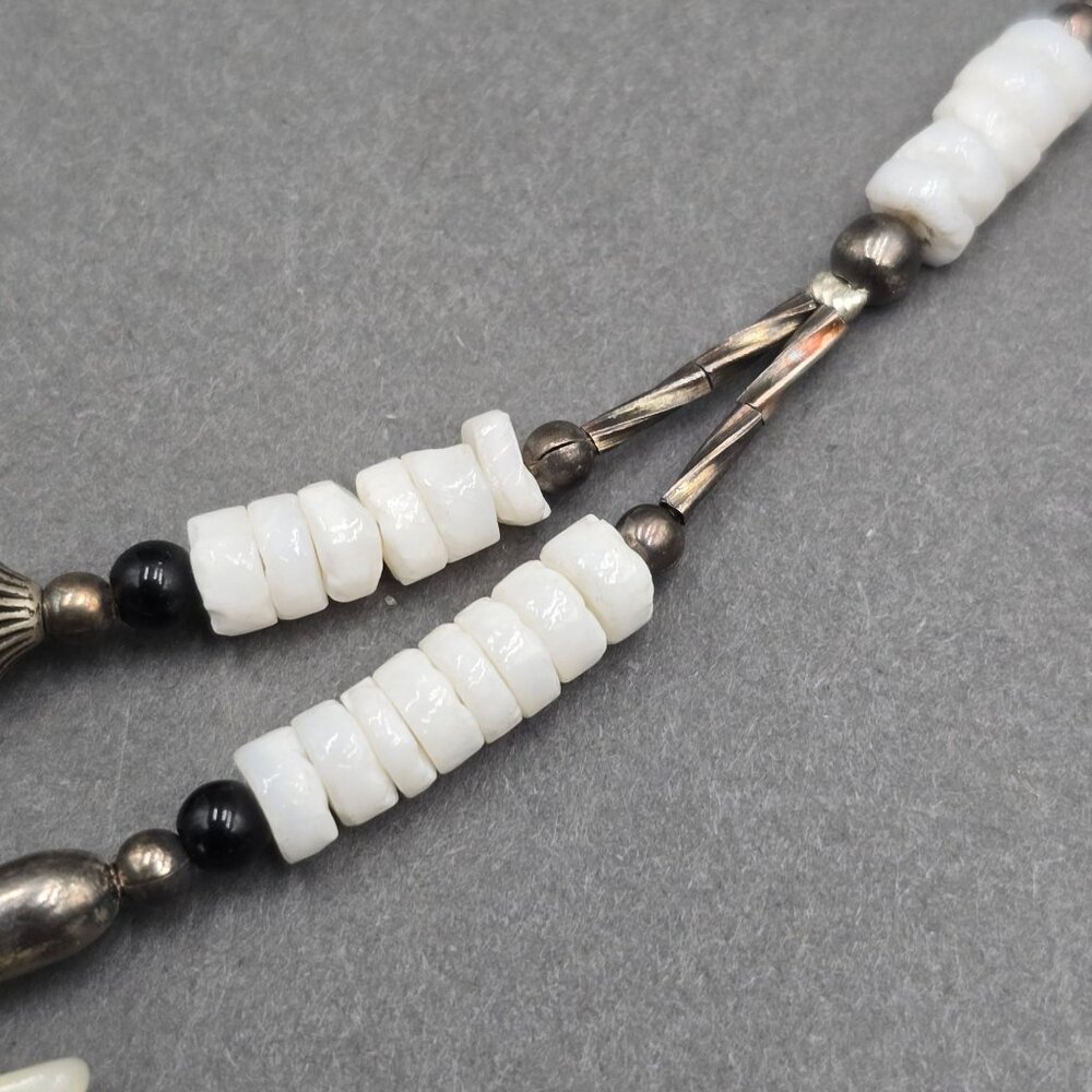 Vintage Southwestern Bird Fetish Necklace 18" Hand Carved MOP Heishi Beads - Picture 6 of 11